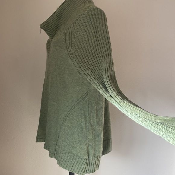 Eileen Fisher sz M green 100% merino wool zip front cardigan cowl neck gorgeous! - Picture 5 of 8